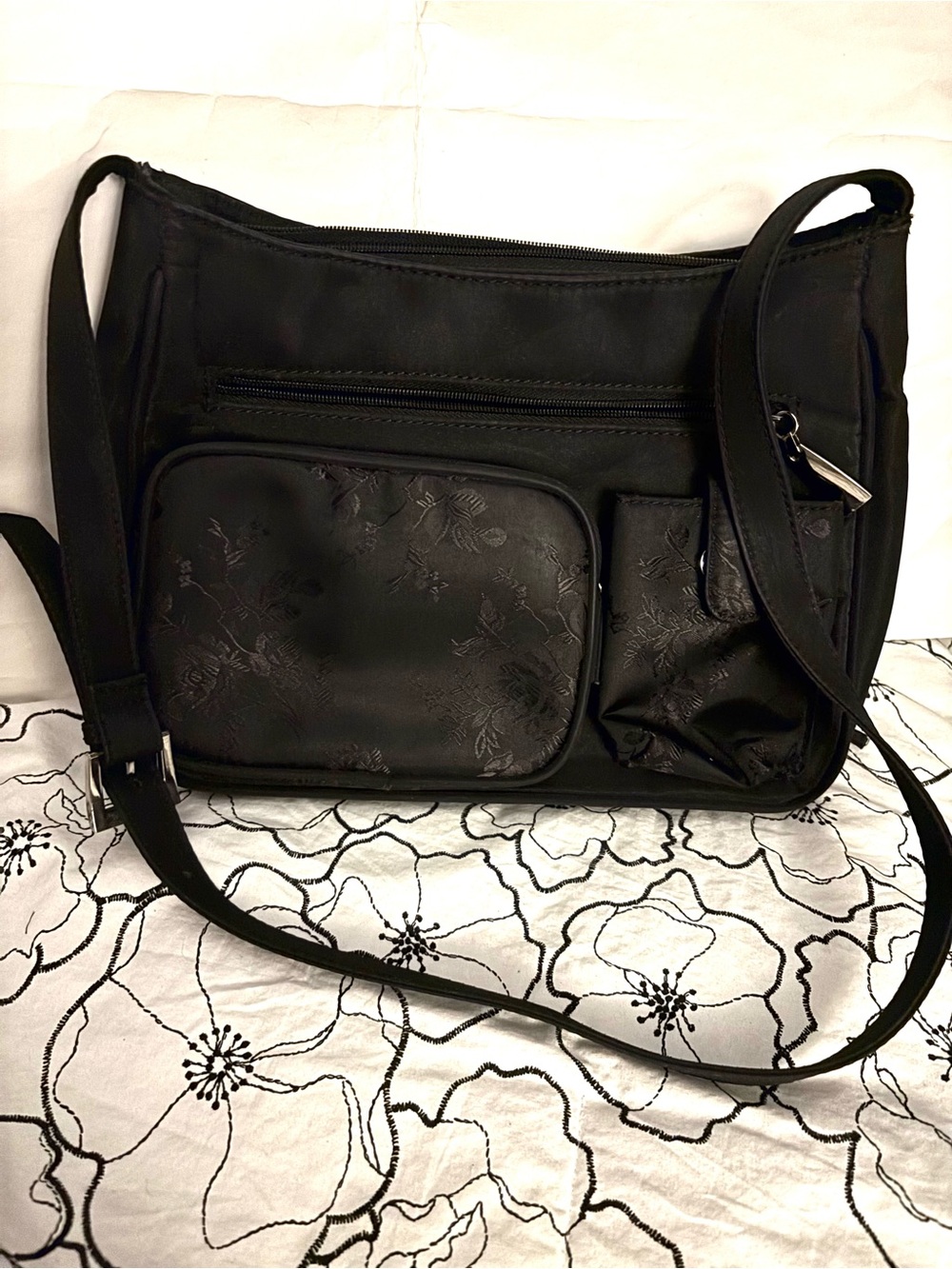 Vintage Jaclyn Smith Shoulder  Crossbody Black Floral Embossed Canvas Bag Purse